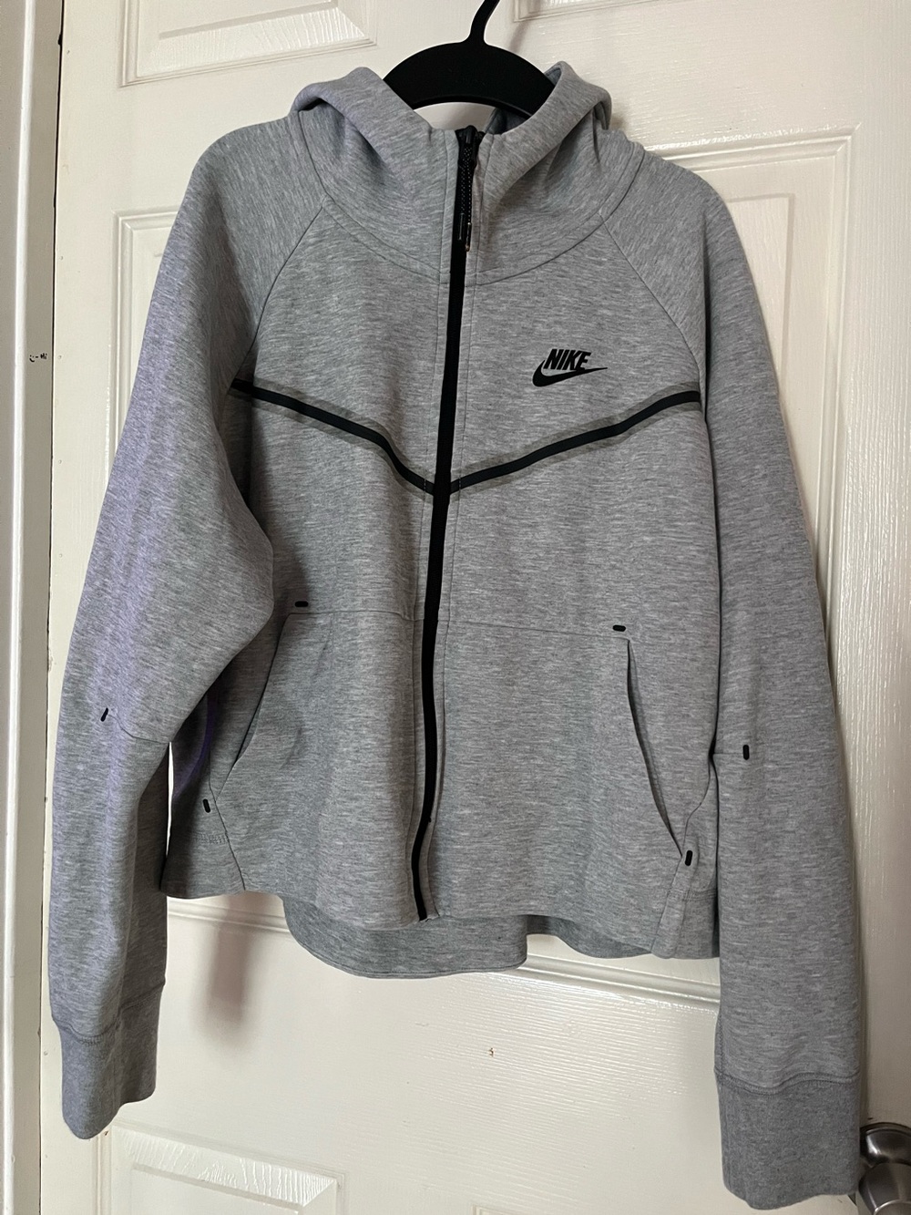 Nike Women's Light Gray Full-Zip Hoodie Jacket with Black Accents